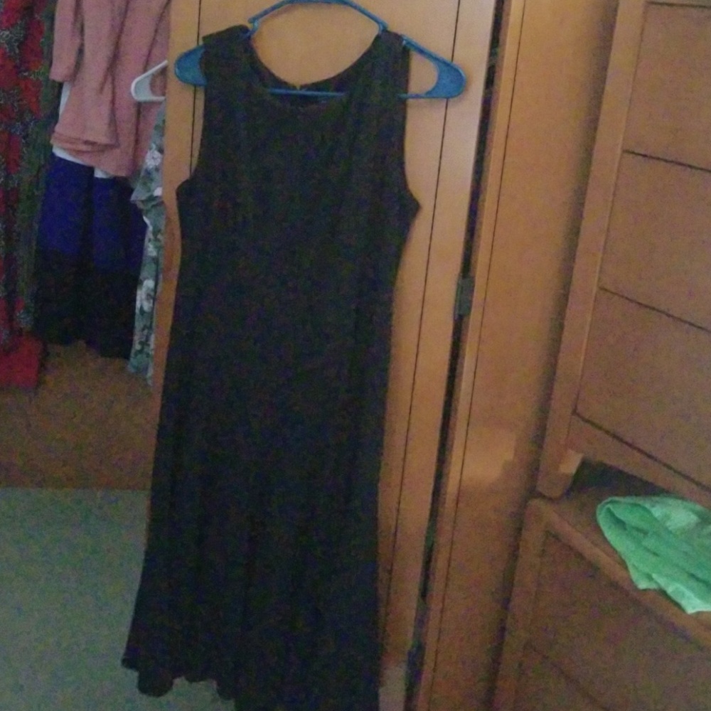 Sleeveless Black Dress